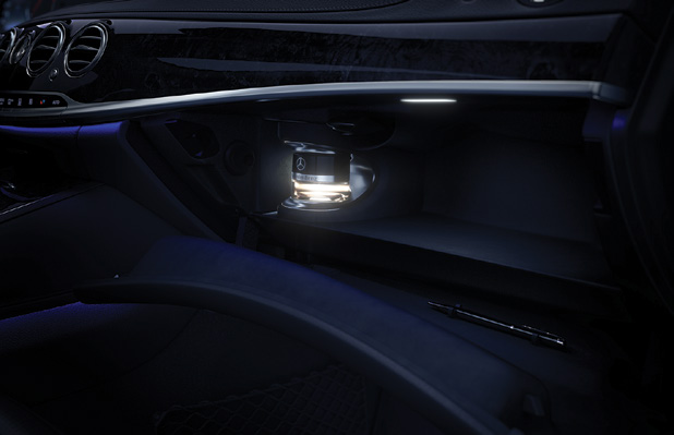 Mercedes-Benz Mercedes-AMG S 63 E Performance — AIR-BALANCE package fragrance atomiser housed in the glovebox with ambient interior lighting
