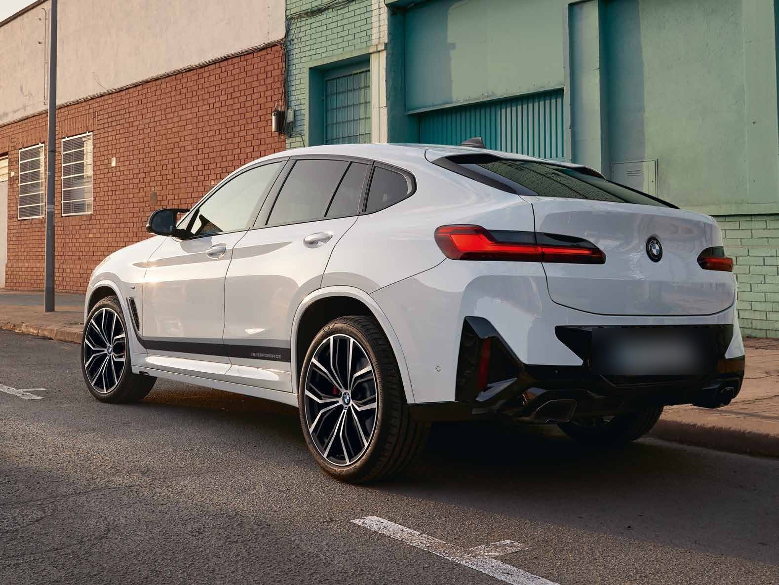 BMW X4 M40i — Muscular rear haunches and coupe tail