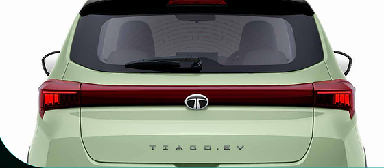 Tata Tiago EV, Halo lightbar connected LED tail lamps spanning the tailgate