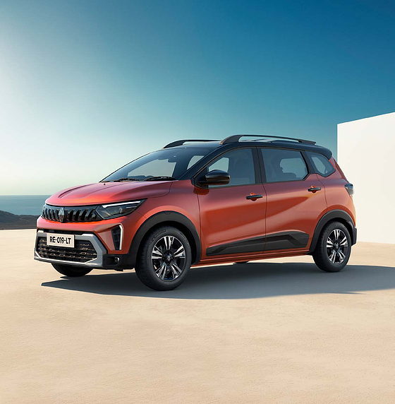 Renault Triber, Front three-quarter stance with dual-tone black roof and blacked-out pillars