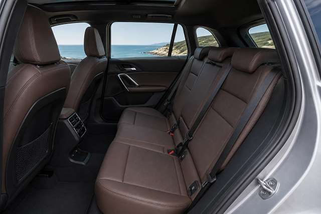 BMW X1 photo
