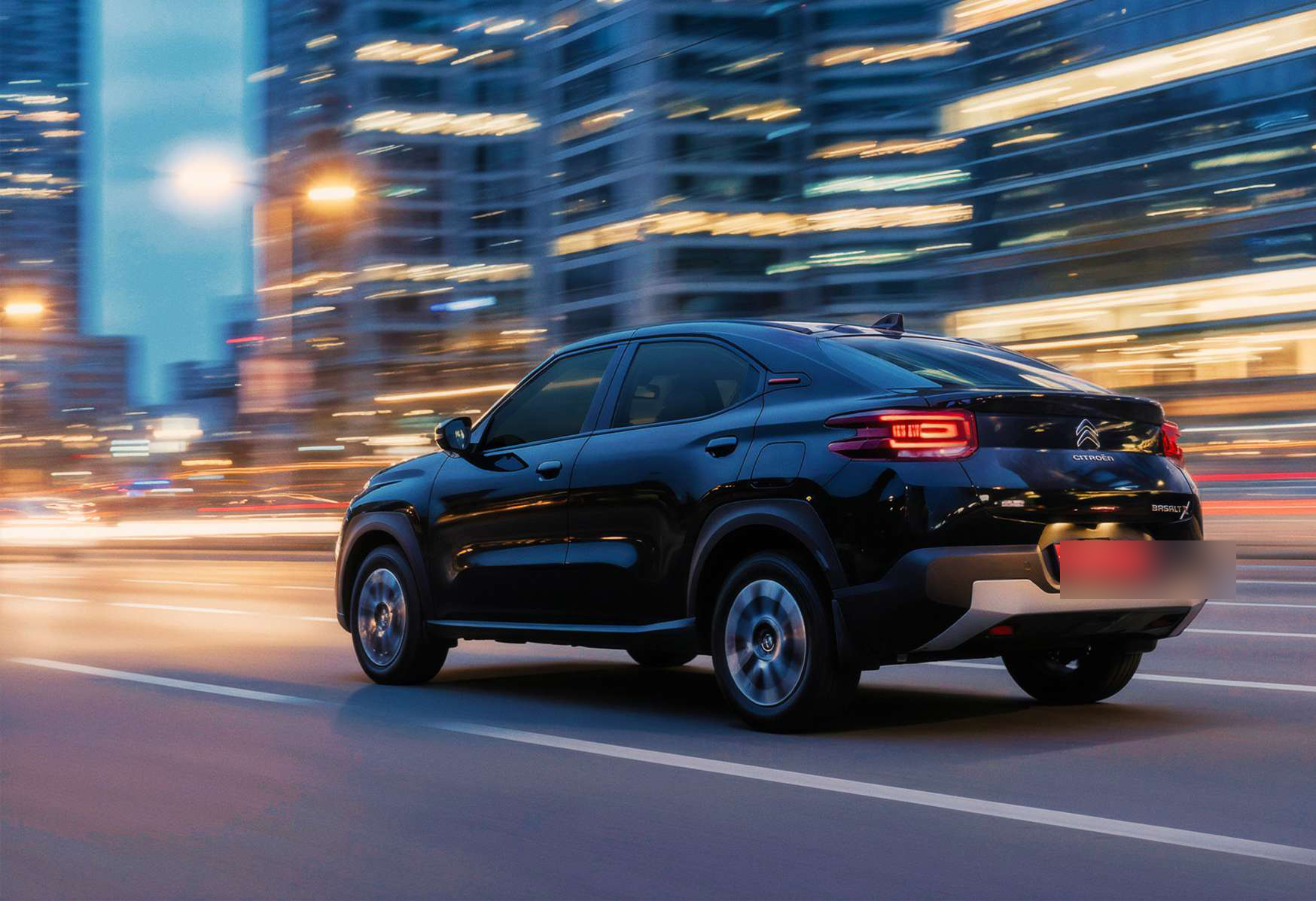 Citroën Basalt X — Athletic on-road stance of the Basalt X SUV-Coupé