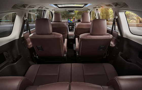 Toyota Innova Hycross, Spacious three-row cabin in a 7/8-seat configuration