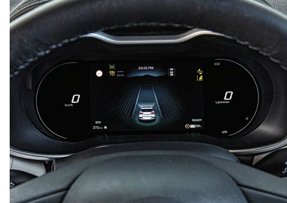 MG ZS EV, Full digital instrument cluster with embedded 17.78cm LCD screen
