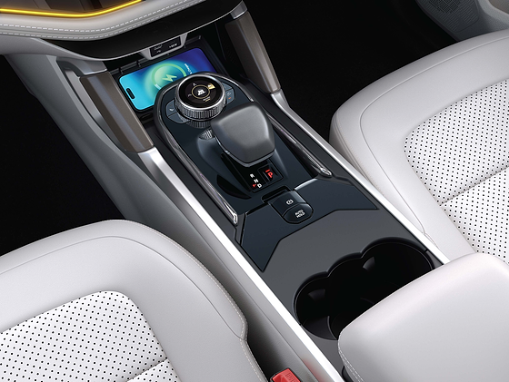 Tata Harrier, Wireless charger with 65W fast USB Type-C charger