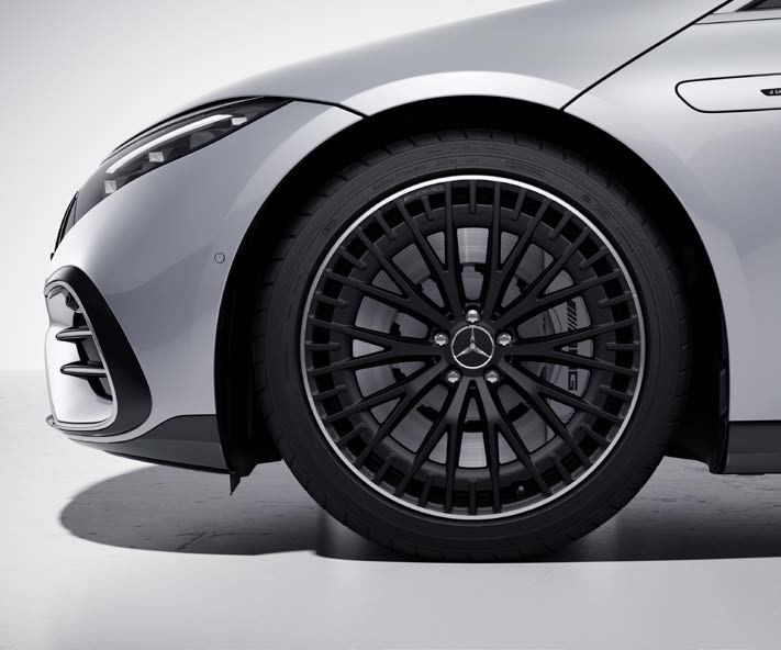Mercedes-Benz Mercedes-AMG EQS 53 4MATIC+ — 53.3 cm (21-inch) AMG cross-spoke light-alloy wheels