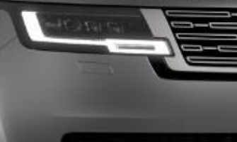 Land Rover Range Rover — Digital LED headlights with signature DRL light bar alongside the Range Rover grille.