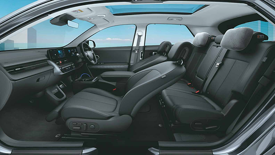 Hyundai Ioniq 5, Front relaxation seats in a flat-floor cabin with Vision roof