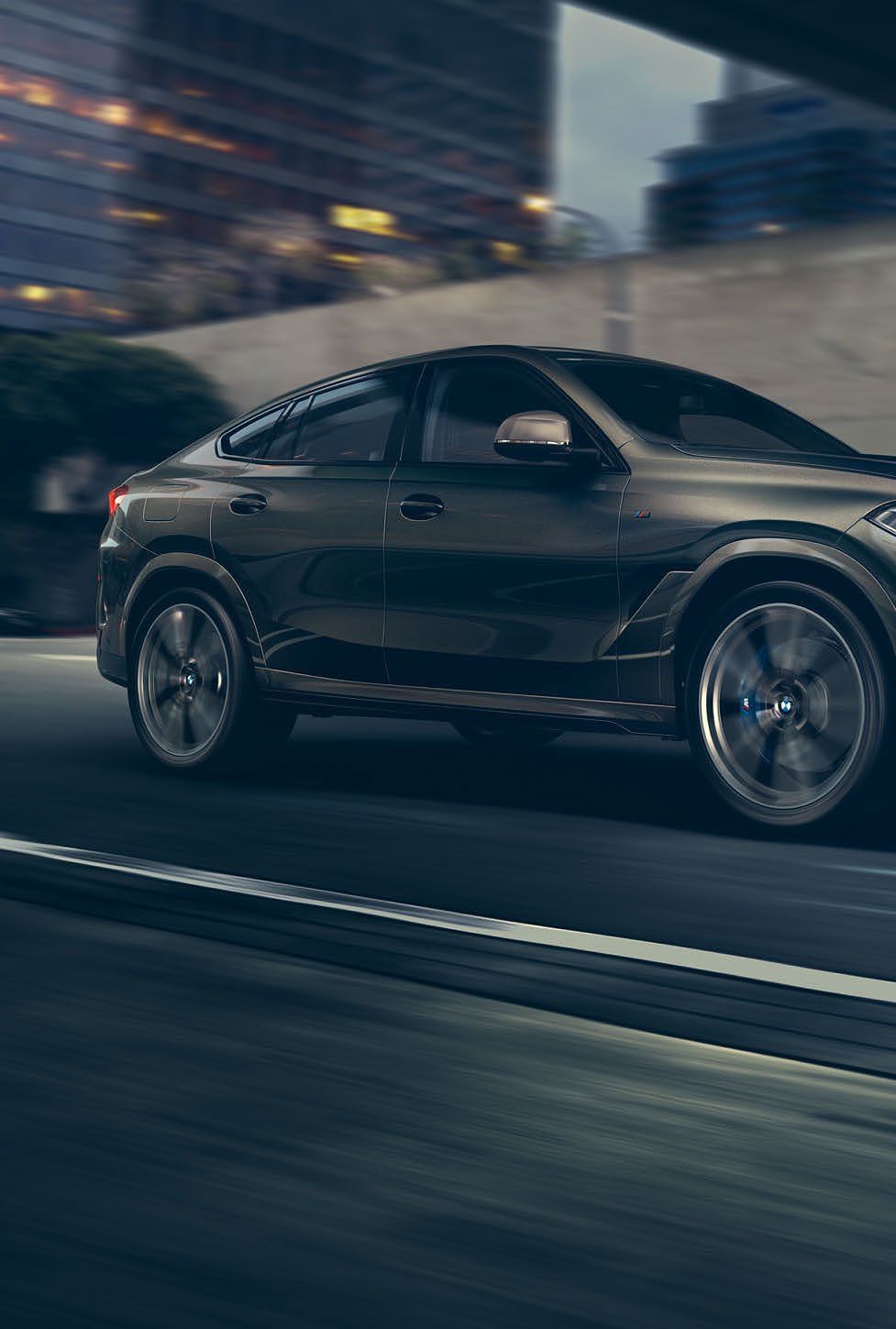 BMW X6 — Dynamic coupe-SUV in motion