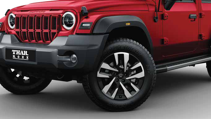 Mahindra Thar Roxx — R19 diamond-cut alloy wheels with all-terrain tyres