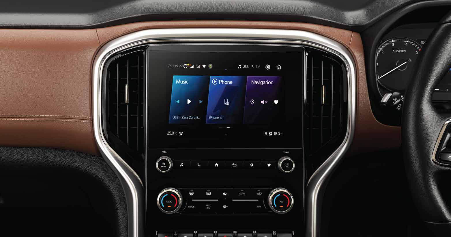 Mahindra Scorpio N — 20.32 cm AdrenoX infotainment with Android Auto, Apple CarPlay and GPS navigation