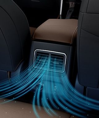 Mahindra Scorpio N — Rear-row AC vents on the centre console