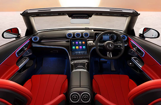 Mercedes-Benz CLE Cabriolet, Cockpit with red nappa leather upholstery and ambient lighting