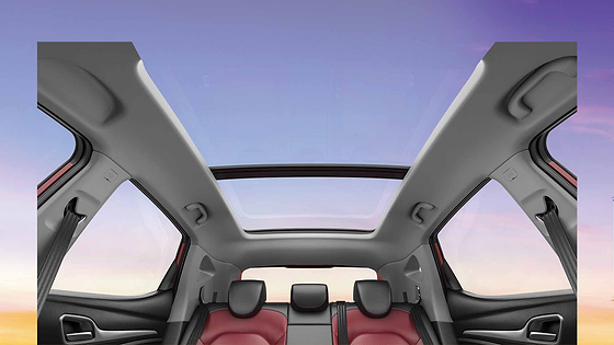 MG Astor, Panoramic sunroof viewed from inside the cabin.