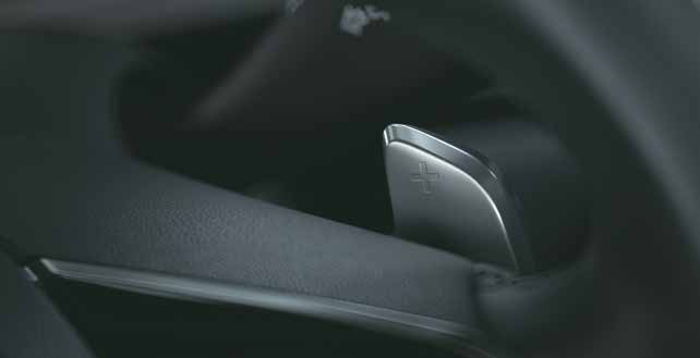 Hyundai Creta — Steering-mounted paddle shifters