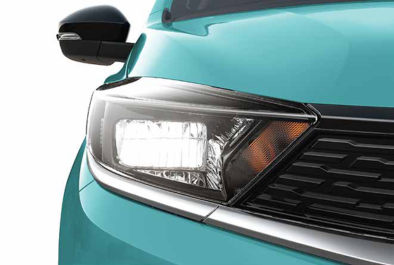 Tata Tiago NRG, Automatic headlamps with integrated turn indicator