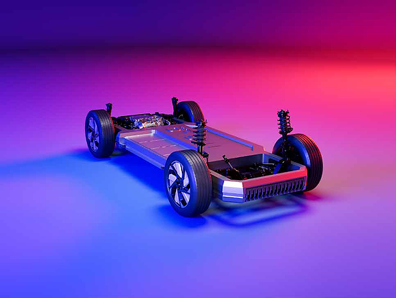 Mahindra XEV 9e, INGLO skateboard platform with advanced LFP battery