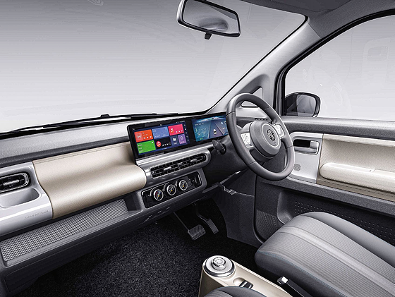 MG Comet EV, Floating twin 26.04 cm (10.25") displays: driver cluster and infotainment