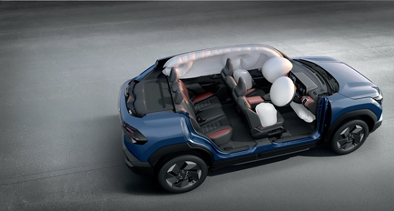Maruti Suzuki e Vitara, Six-airbag cutaway showing front, side and full-length curtain airbags deployed across both rows.
